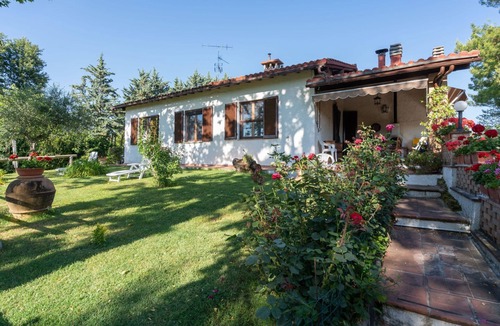 Colle di Val d'Elsa Villa | Private Villa with private pool, WIFI, A/C, TV, patio, panoramic view, close to San Gimignano