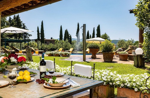 Figline e Incisa Valdarno Villa | Private Villa with WIFI, hot tub, private pool, A/C, sauna, TV, patio, close to Greve In Chianti