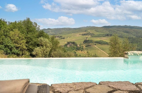Radda in Chianti Villa | Private Villa with private pool, WIFI, hot tub, TV, patio, panoramic view, close to Greve In Chianti