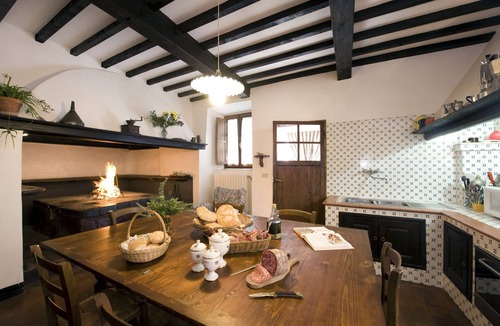 Volterra Villa | Private Villa with private pool, WIFI, A/C, TV, patio, panoramic view, close to San Gimignano
