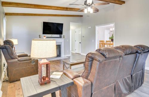 Wallburg House | Private Yard & Deck: High Point Home Base!