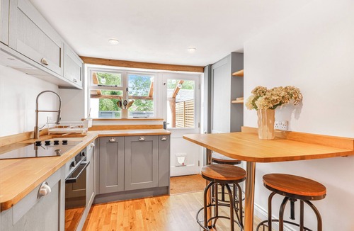 Kenilworth Cottage | Quaint cottage next to the castle in charming Kenilworth