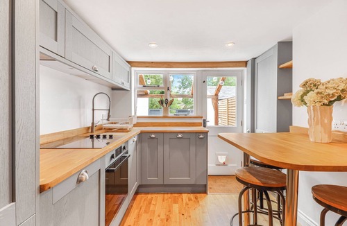 Kenilworth Cottage | Quaint cottage next to the castle in charming Kenilworth