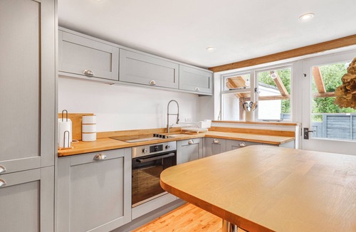 Kenilworth Cottage | Quaint cottage next to the castle in charming Kenilworth