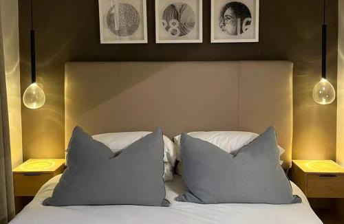 Sandbaai House | Quaint Cottage
