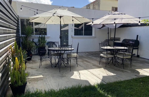 Playas de Tijuana House | Quetzal House - 2 bedroom, parking & garden