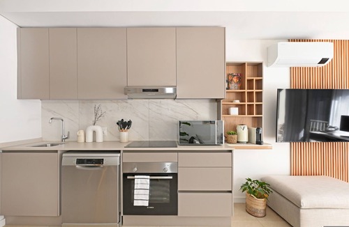 Green Point Apartment | Quiet 1Bed Green Point Retreat | Central and Elegant