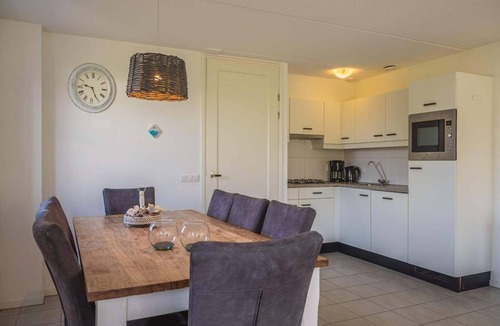 West-Graftdijk House | Quiet Countryside Villa Stay