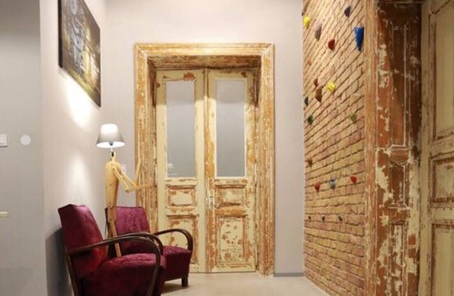 Belso-Ferencvaros Apartment | Raday Red · ★Design studio | Projector TV! | Free espresso★