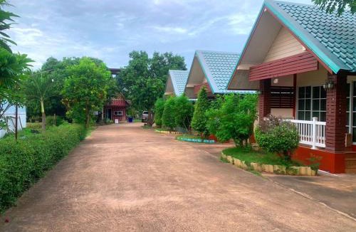 Khon Kaen Bed & Breakfast | Rawinnipha's Resort & Garden Khonkaen บ้านสวนรวินท์นิภา รีสอร์ท