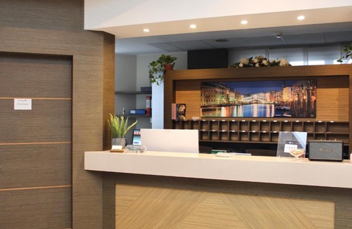 Milan Hotel | Raya Hotel