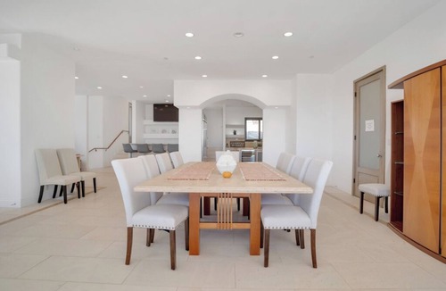Western Malibu Villa | Relax in a Malibu Villa! Ocean Views w/Pool+Theater+Sport Court- 5 bed+7 bath
