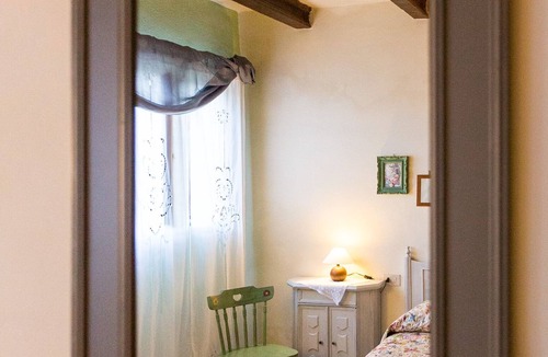 Chianni House | Relax in a traditional farmhouse between Pisa and Volterra, fabulous views of the hills