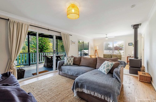 Broulee House | Relaxed Beach House Near Broulee Beach