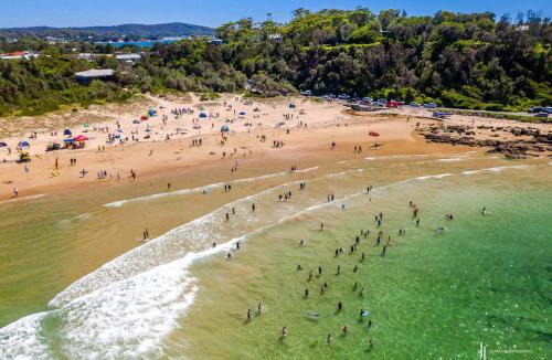 Broulee House | Relaxed Beach House Near Broulee Beach