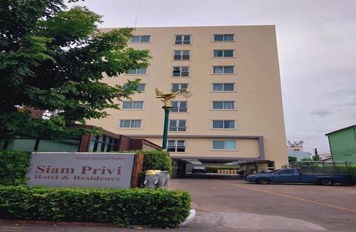 Ratchadaphisek House | Relaxed Delux Double | Cozy Stay with Free Parking