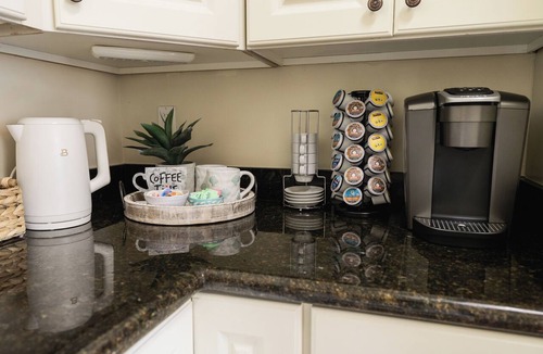 The Mesa Condo | Relaxing 2BR Condo Near Dining Sunsets Parks Close Beach Access!