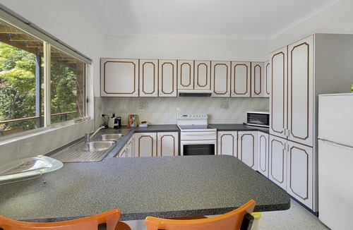 Lilli Pilli Apartment | Relaxing 3-Bedroom Retreat with Outdoor Seating
