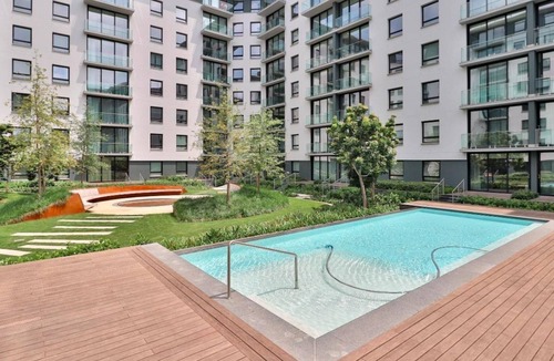 Parkwood Apartment | Remarkable 2-bed Apartment in Johannesburg