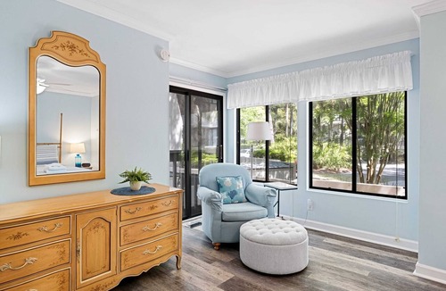 Shipyard Plantation Villa | Remodeled Beachwalk villa/beach locker/pool/8 min walk to beach in Shipyard