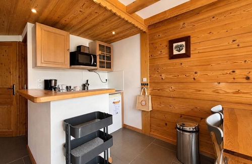 Notre-Dame-de-Bellecombe Apartment | Renovated duplex 4 pers, south balcony