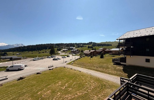 Les Saisies Apartment | Renovated cabin studio for 4, south balcony, garage included