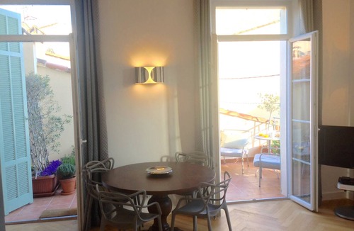 Antibes Old Town Apartment | RENOVATED charming 2 Bed & 2 Bath Apt. in old Antibes with outdoor terrace