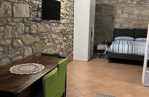 Rovinella Bed & Breakfast | Renovated family suite with separate entrance and large garden