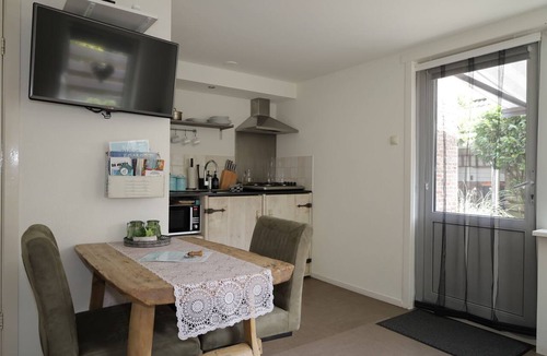 Egmond aan den Hoef Apartment | Renovated Studio, situated next to the dunes. Nearby beach and sea!