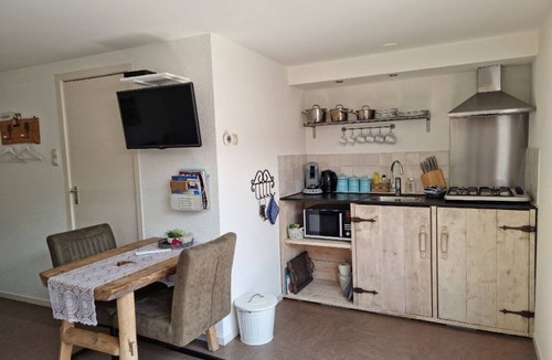 Egmond aan den Hoef Apartment | Renovated Studio, situated next to the dunes. Nearby beach and sea!