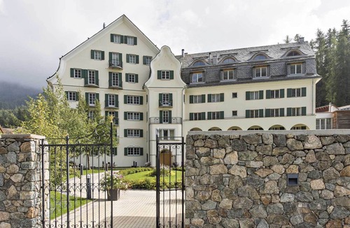 Sils-Maria Apartment | Residenza Alpenrose 61 – Elegant duplex flat with sauna and views of the Corvats