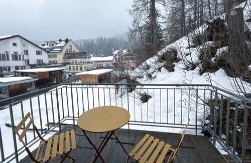 Sils-Maria Apartment | Residenza Alpenrose 61 – Elegant duplex flat with sauna and views of the Corvats