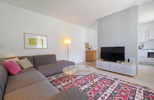 Sils-Maria Apartment | Residenza Alpenrose 24 – Bright flat with lake views & prime location