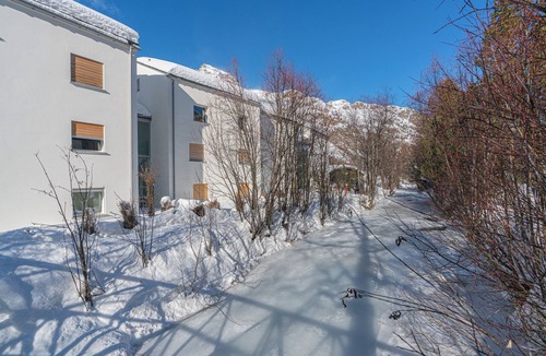 Sils-Maria Apartment | Residenza Edelweiss 5.3 – Penthouse with mezzanine, fireplace and stunning view