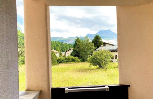 Sils-Maria Apartment | Residenza Lagrev - 1 room flat no. 004 - type 12A - raised ground floor - south