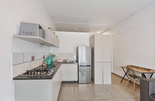 Greater Johannesburg Metropolitan Area Apartment | Retreat in Randburg II - Modern 1 bed apartment in the heart of Randburg.