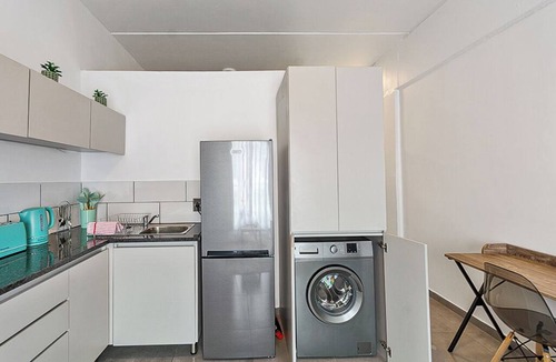 Greater Johannesburg Metropolitan Area Apartment | Retreat in Randburg II - Modern 1 bed apartment in the heart of Randburg.