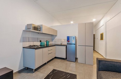 Greater Johannesburg Metropolitan Area Apartment | Retreat In Randburg - Modern 1 bedroom apartment in the heart of Randburg.