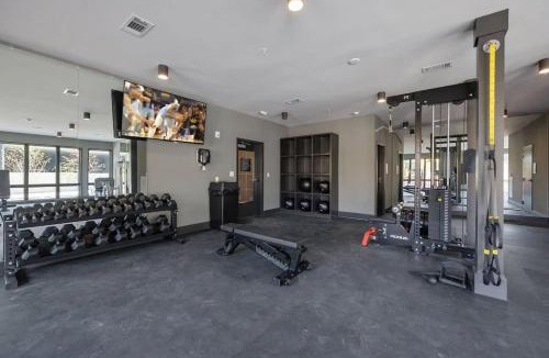 Midtown House | Reverb - Odyssey - Pool & Gym - Heart of Midtown