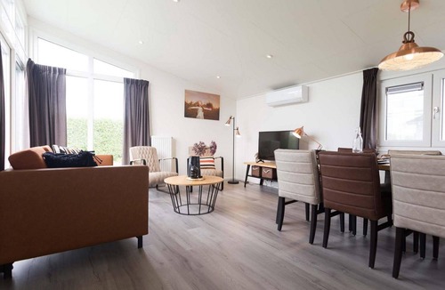 Avenhorn Ski Chalet | ✓ Rialto at Park Westerkogge ✓ Holiday home for 6 people ✓ Located in Berkhout (North Holland) ✓ Waterfront holiday resort ✓ Book directly at the resort