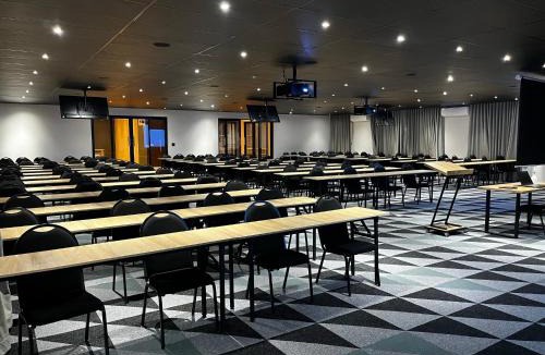 Brits Hotel | Riverleaf Hotel