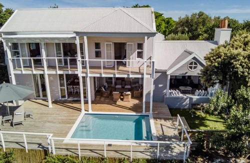 Onrus Apartment | Riverside Manor Banks Of Onrus Lagoon Pool
