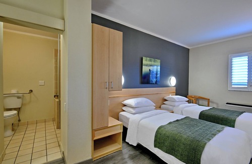 Greater Johannesburg Metropolitan Area Hotel | Road Lodge Southgate