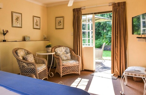 Muldersdrift House | Rockfig Cottage for 2 people with wonderful private terrace in garden!