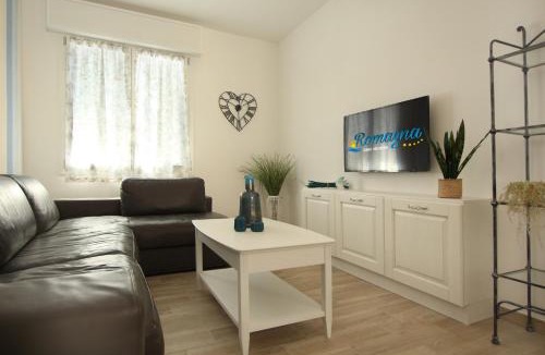 San Mauro a Mare Apartment | Romantic beach house with jacuzzi