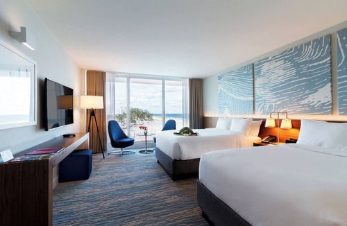 Central Beach Hotel | Romantic Beach Stay | Outdoor Pool | Near Fort Lauderdale Beach Park | Parking