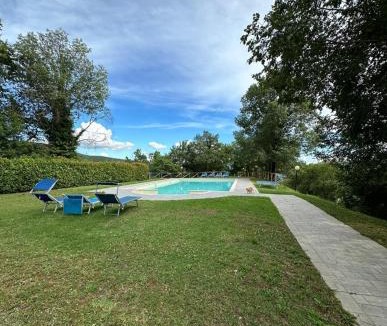 Subbiano Apartment | Romantic cozy house 15 min Arezzo piscina&bosco