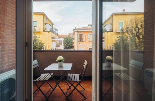 Bolognina Apartment | Romantic House