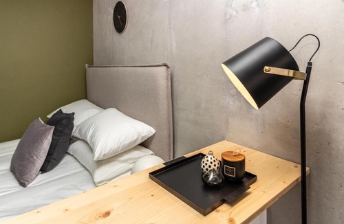 Bo'Kaap Apartment | Rooftop Pool, Mountain Views, Wi-Fi, Parking