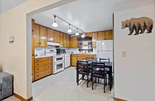 Montello Apartment | Room 8, 2 Bed Apartment